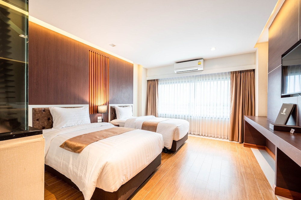 Deluxe Double Room, 1 Bedroom, Non Smoking, Ensuite - Photo 7