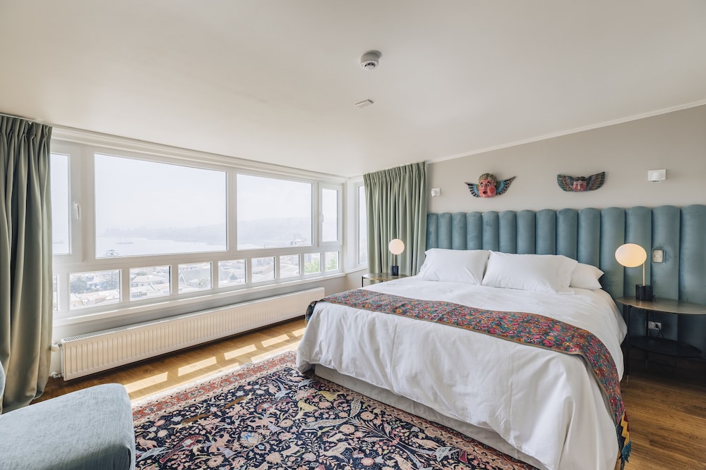 Premium Room - Photo 4