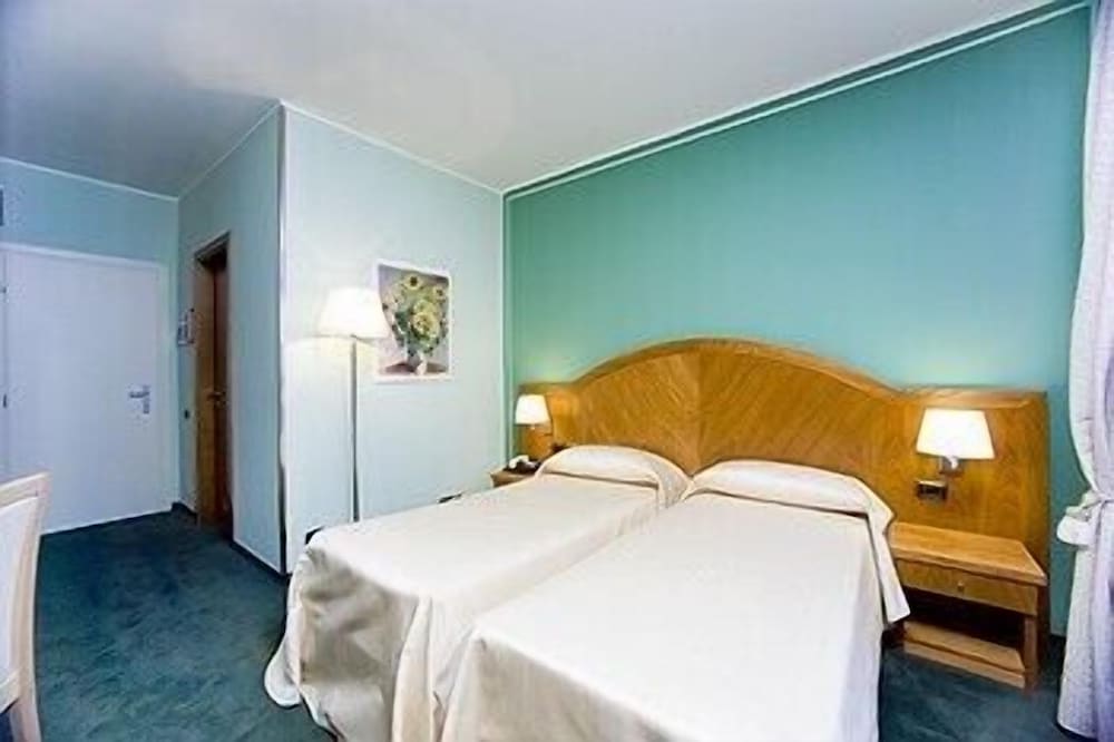 Twin Room, 2 Twin Beds