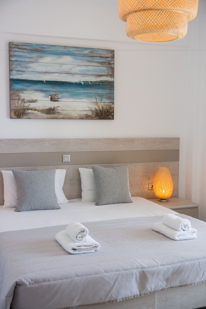 Apartment, Sea View (2 Adults & 1 Child) photo 1