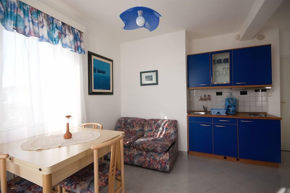 Club Apartment, 1 Bedroom, Garden View, Beachside photo 3
