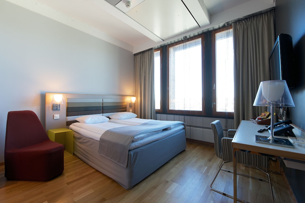 Standard Room, 2 Twin Beds, Non Smoking - Photo 3