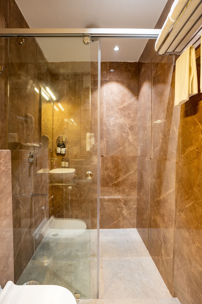 Premium Double Room - Photo 3