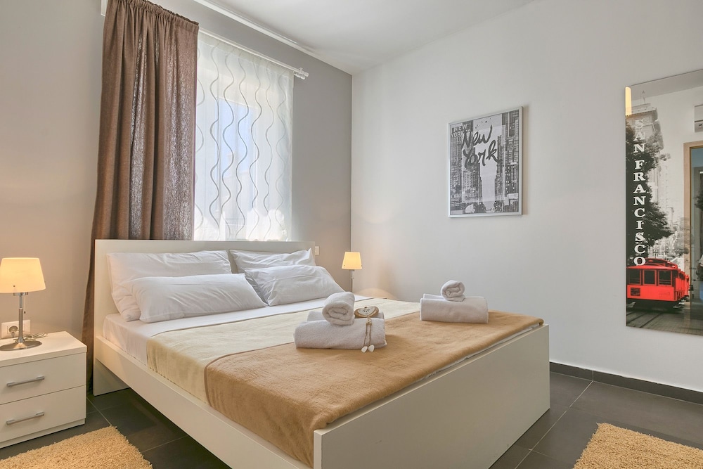 Standard Villa, 5 Bedrooms (0351) photo 2
