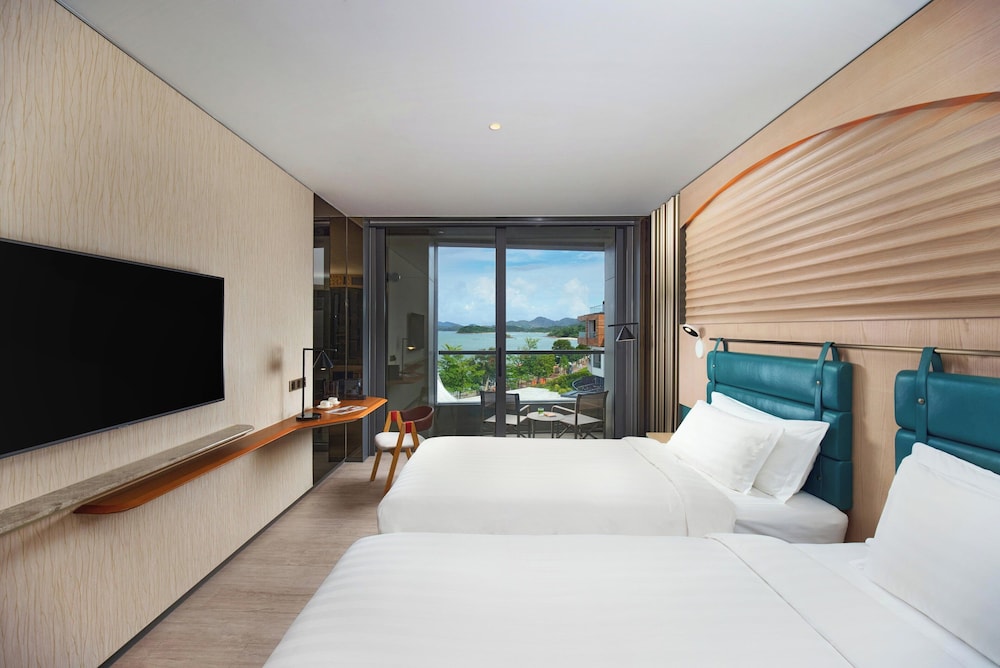 2 Twin Grand Sea View Balcony
