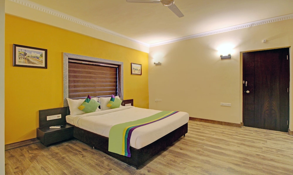 Deluxe Room - Photo 8