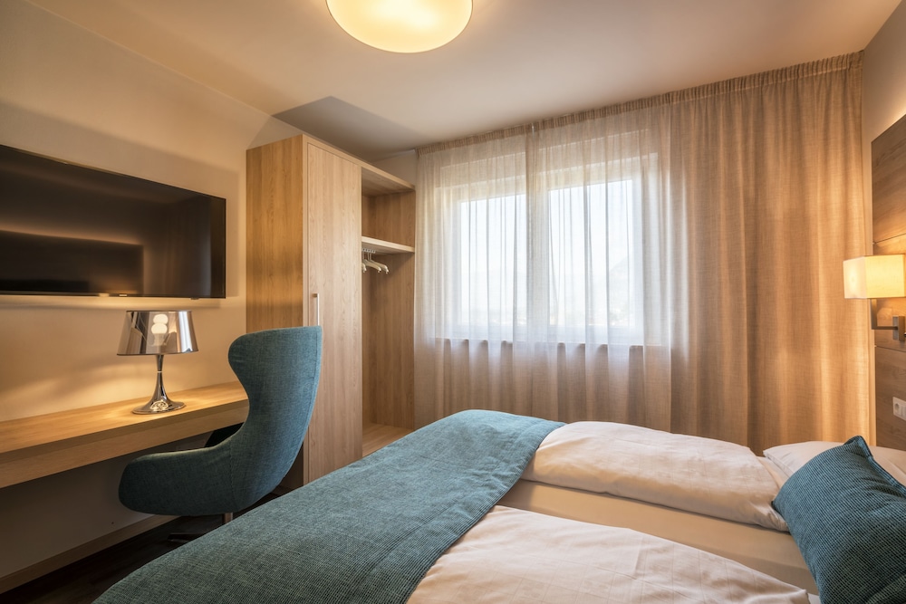 Standard Room, 1 Bedroom, Ensuite, Annex Building (no balcony) photo 2
