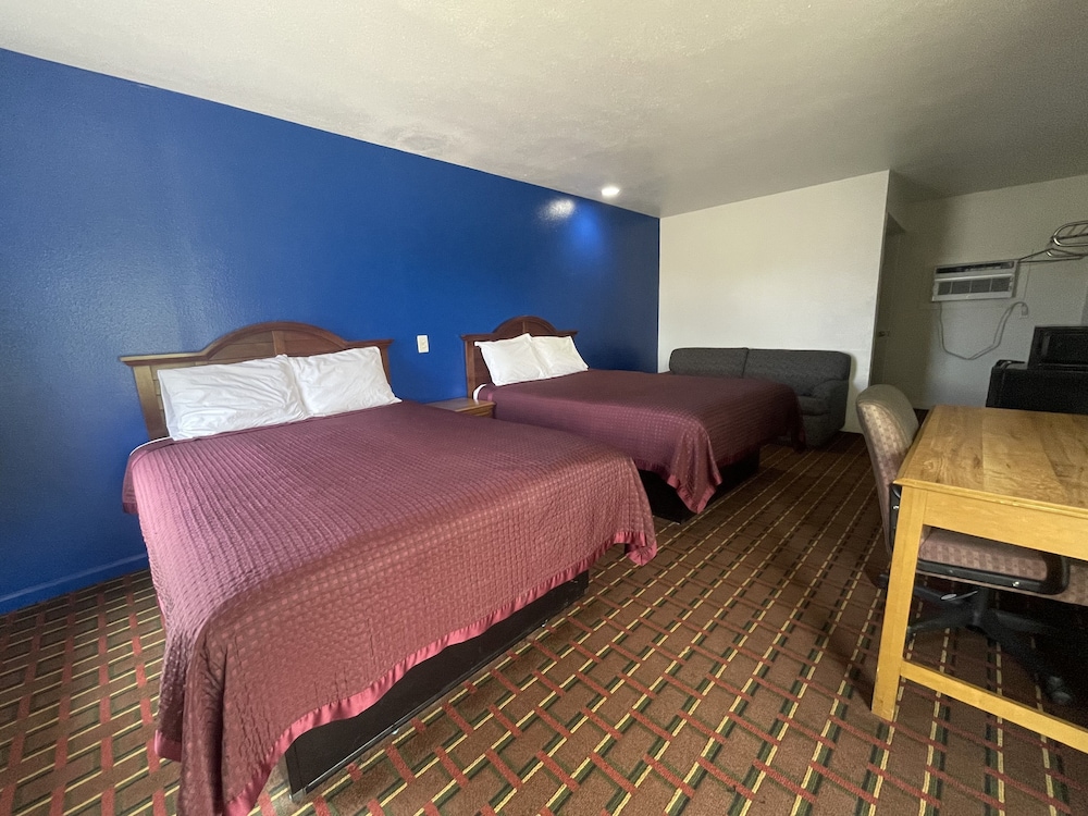 Room, 2 Queen Beds, Non Smoking