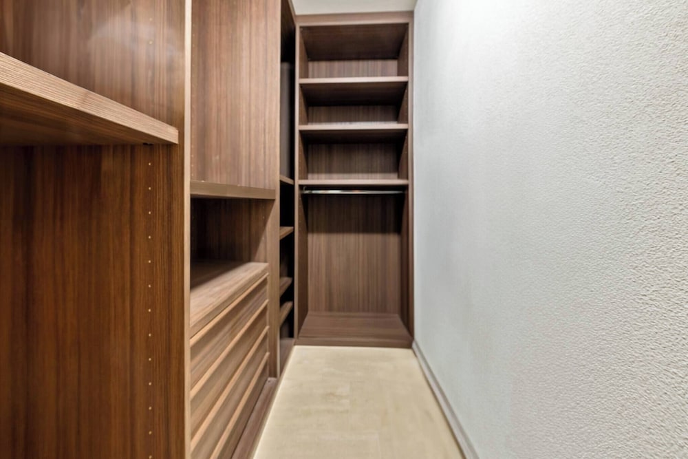 Luxurious Lugano Apartment With City Views, 사진 47