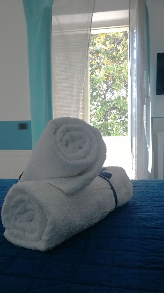 Superior Double Room, Partial Sea View