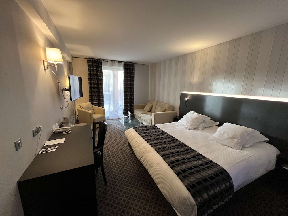 Junior Suite, 1 King Bed, Non Smoking - Photo 2
