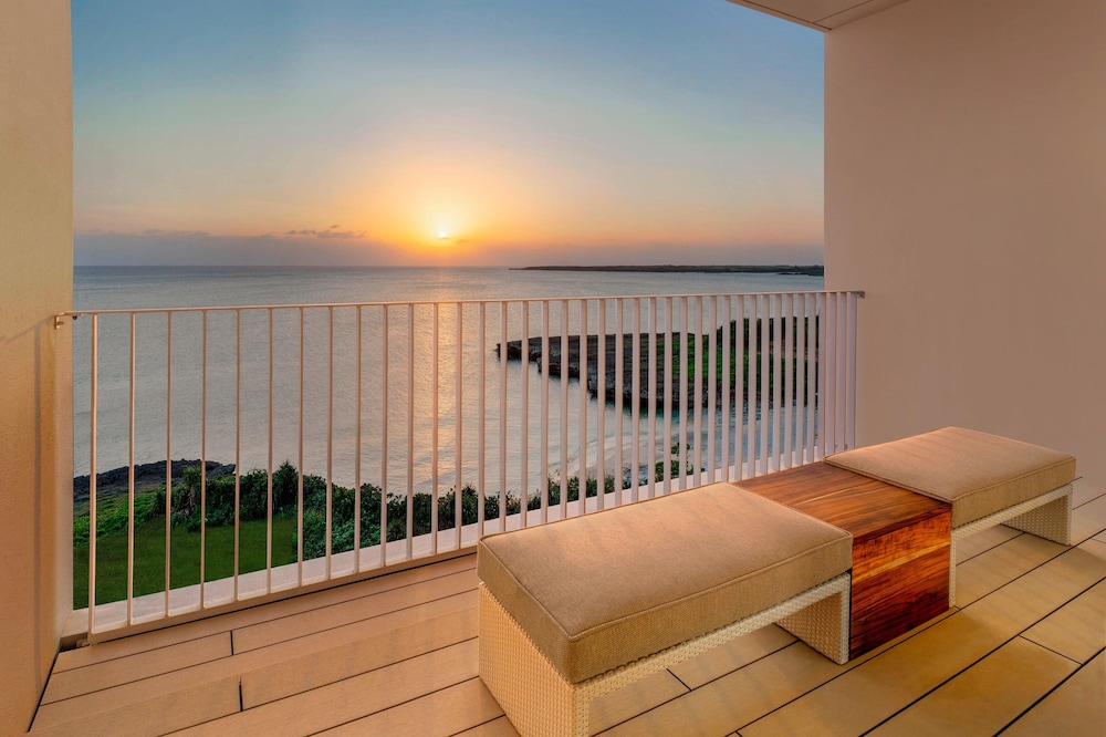 Room with 2 Double Beds, Ocean View, Upper Floor photo 3