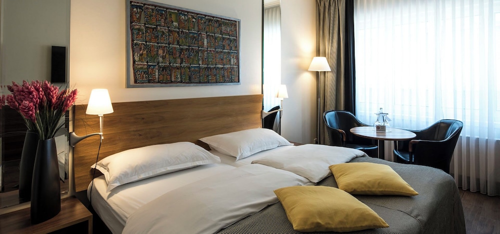 Standard Double or Twin Room - Photo 1