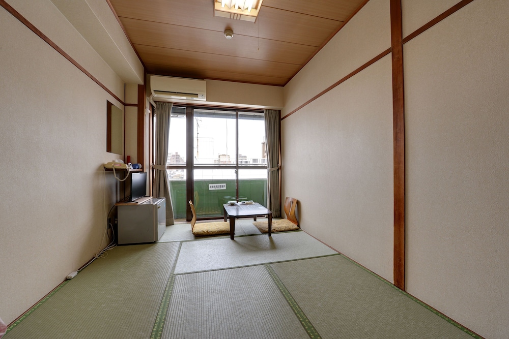 Japanese Style Room for 2 People, Shared Bathroom photo 3
