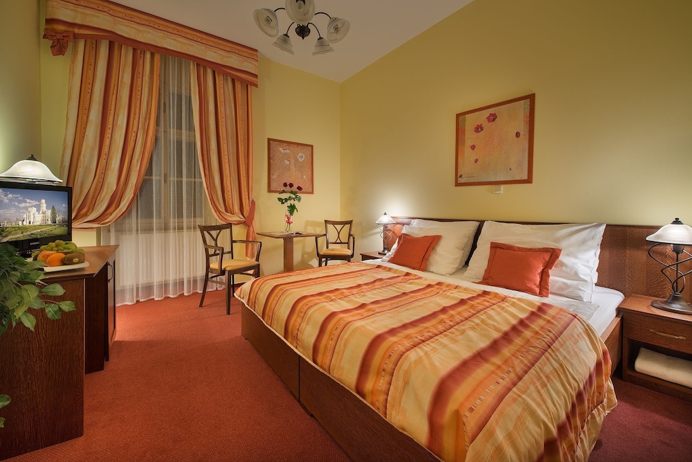 Standard Double Room photo 2