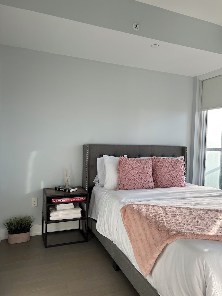 City Room, City View