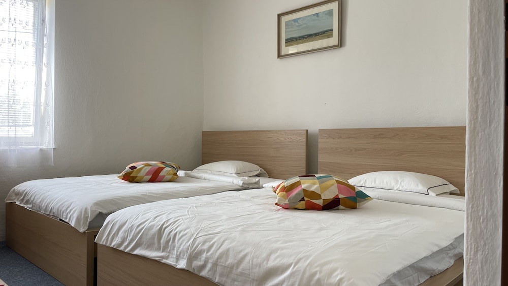 House, 2 Bedrooms, Accessible, Smoking photo 1