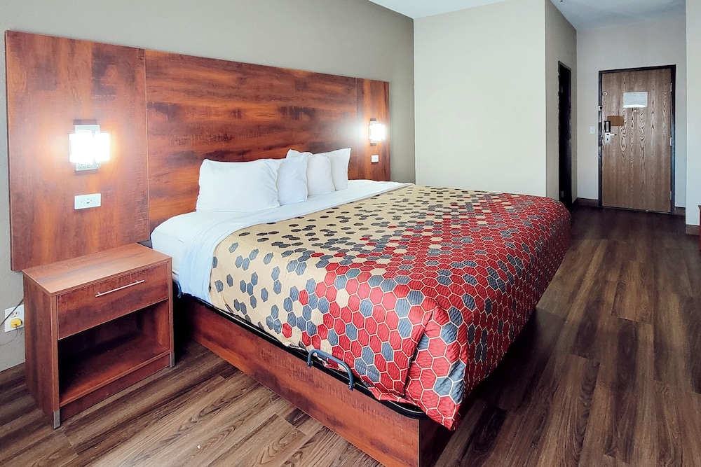 Room, 1 King Bed, Accessible, Non Smoking - Photo 1