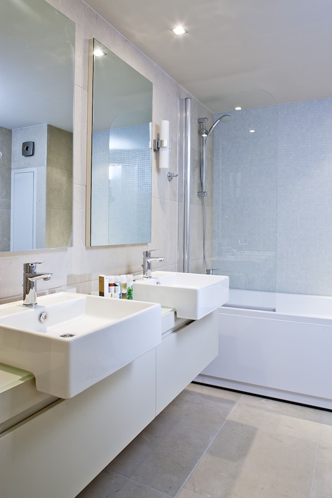 Superior Suite (Estate)