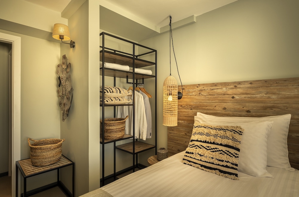 [PLACESROOM] for 4 with lounge terrace photo 2