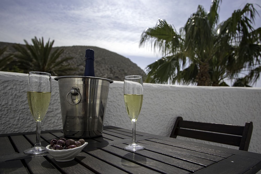 Double Room, Balcony (Vista Lateral Al Mar) photo 3