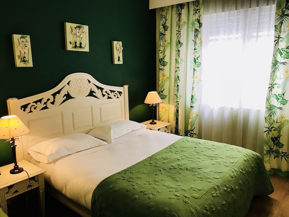 Superior Single Room (with SPA access - Sauna and Jacuzzi) photo 2