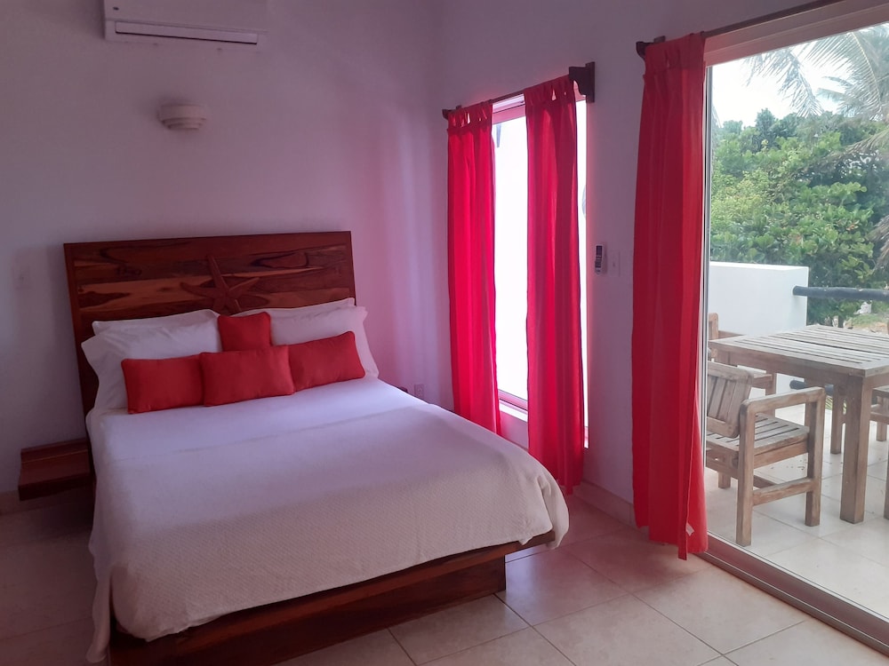 Panoramic Condo, 1 Bedroom, Ocean View photo 1