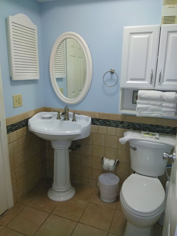 Unit 101 (So-2) photo 2
