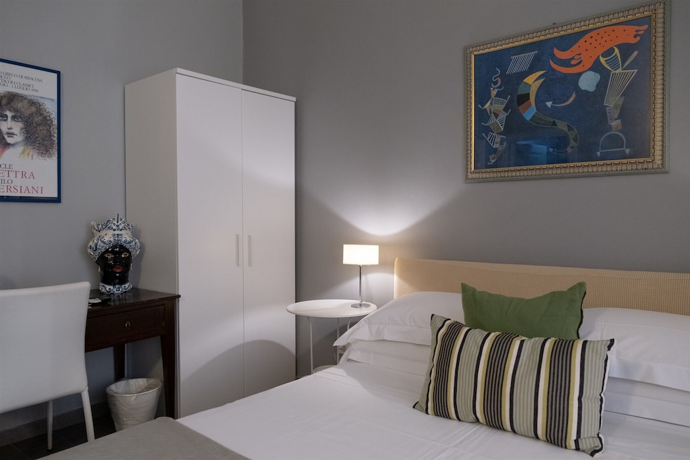 Family Room, 2 Bedrooms