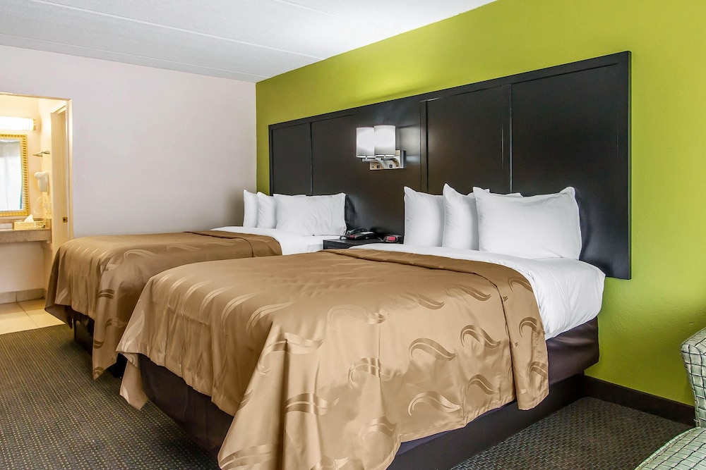 Standard Room, 2 Double Beds photo 3