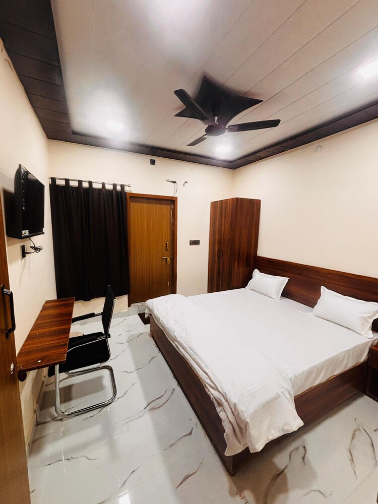 Basic Double Room