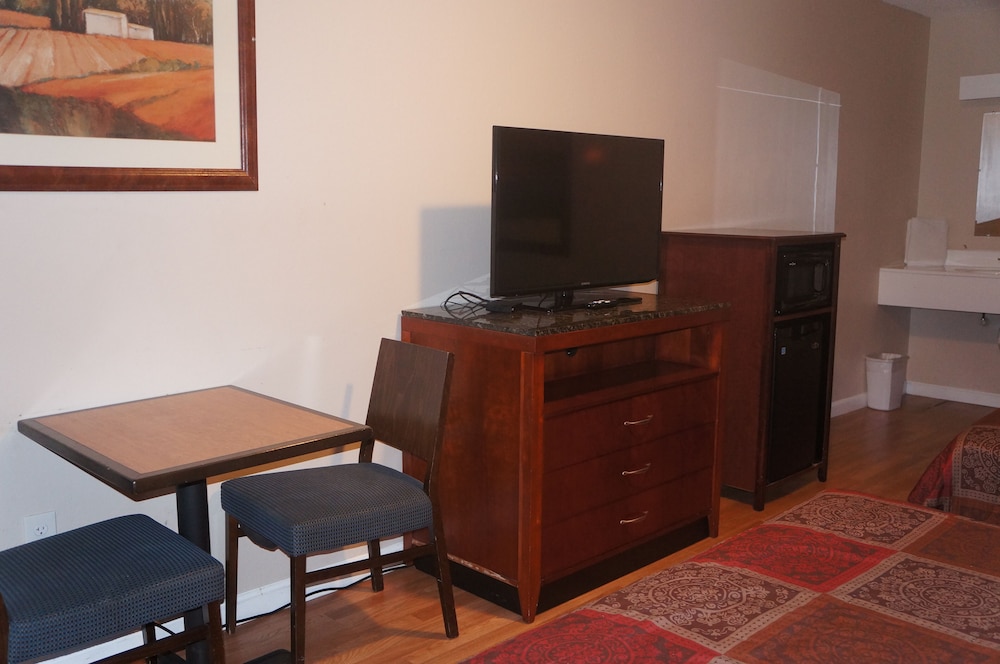 Single Room, 2 Queen Beds - Photo 13