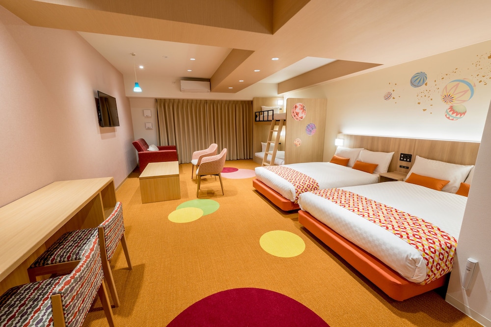 Mari Room - 2 Semi-double with bunk & sofa bed (Please see all policies and info before you book) - Photo 5