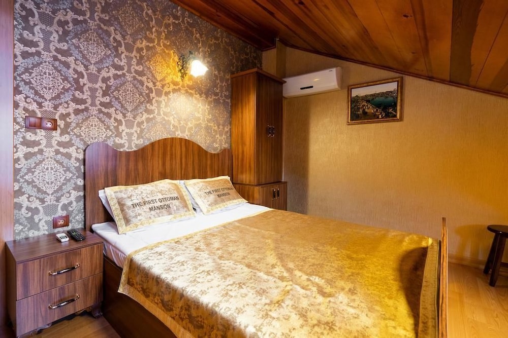 Room, 2 Bedrooms photo 1