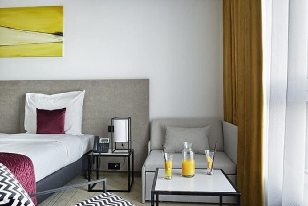 Junior Suite, 1 Bedroom - Photo 4