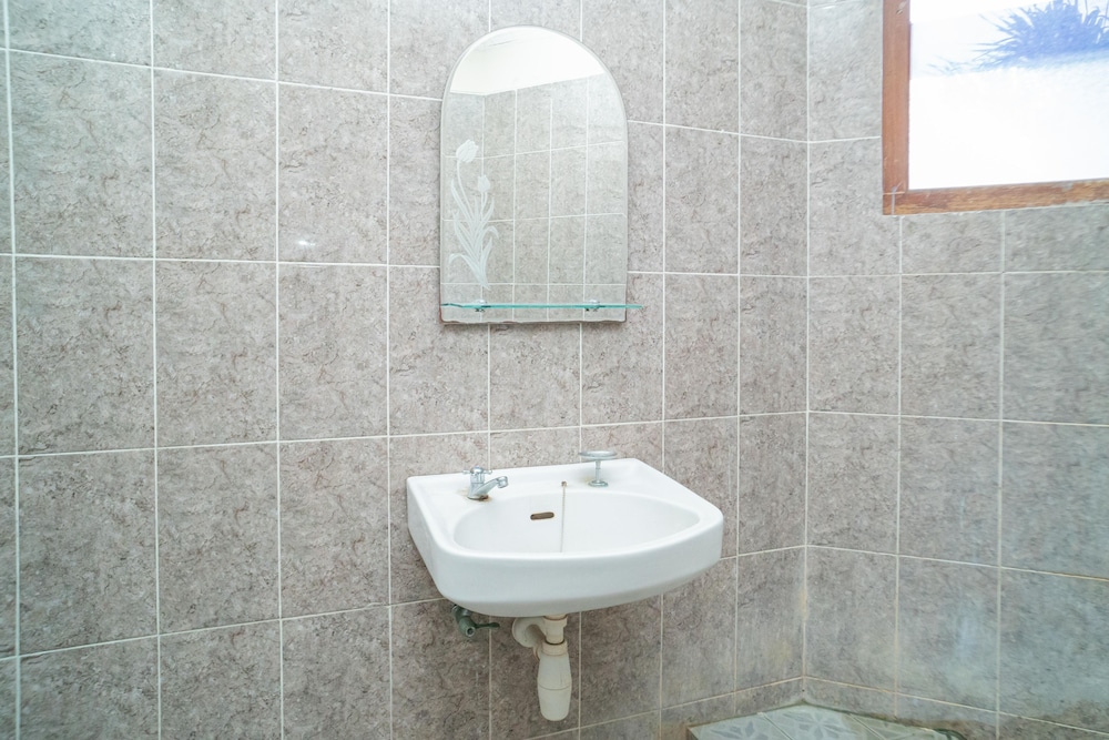 Suite - Photo 14