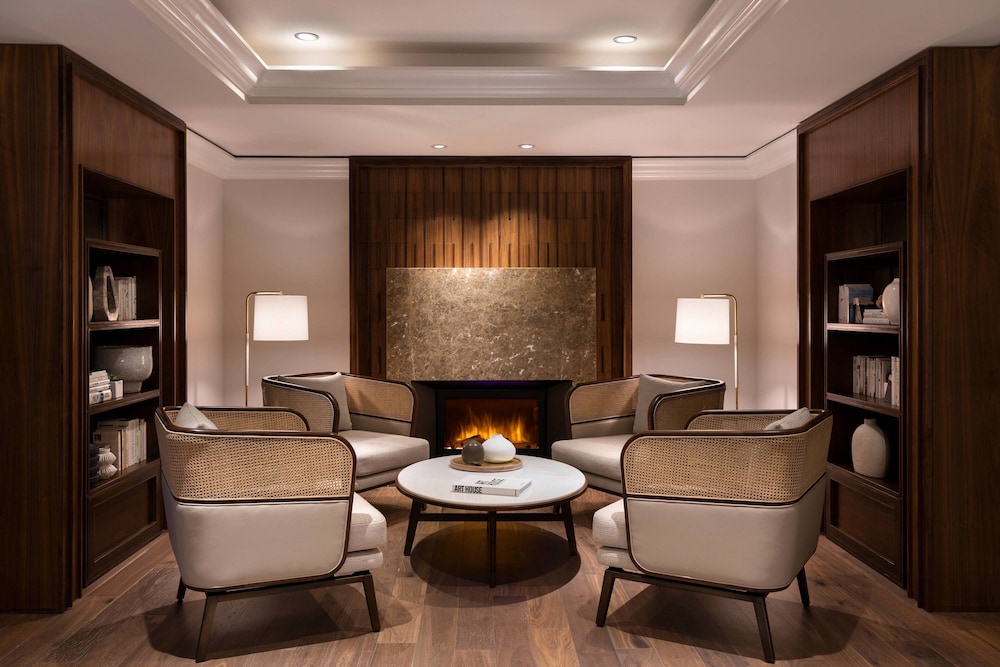 Club Room, 1 King Bed