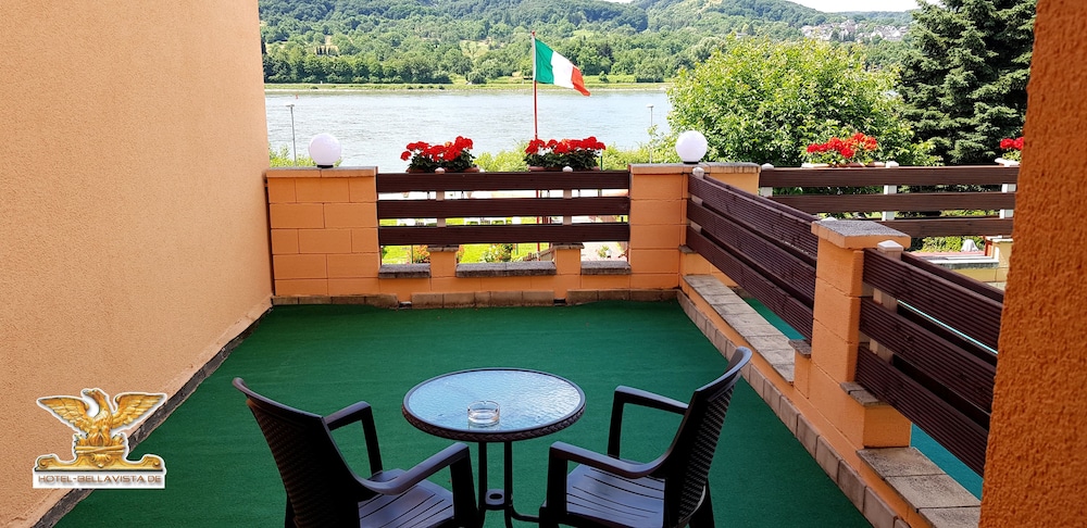 Single Room, River View photo 2