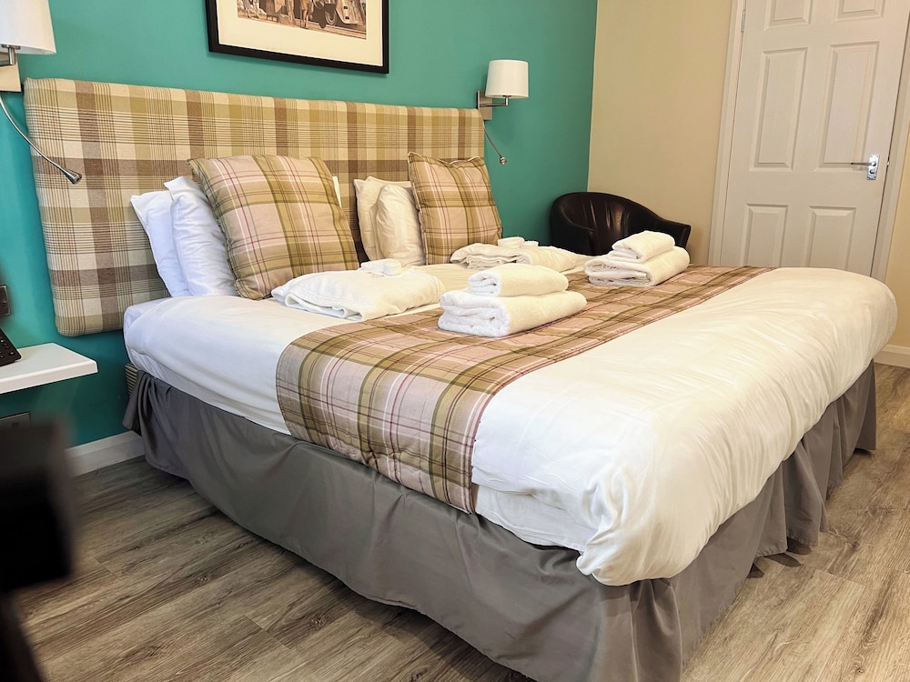 Standard Apartment, 3 Bedrooms, Pets Allowed, Garden View