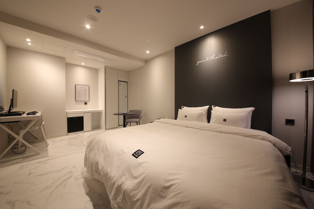 Deluxe Double Room - Photo 5