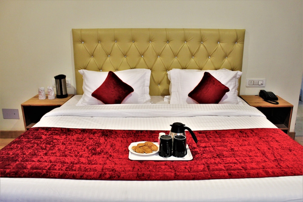 Premium Room - Photo 24