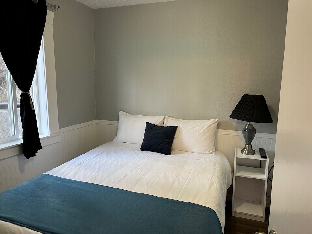 Family Suite, 2 Bedrooms, Kitchenette (Rm 12)