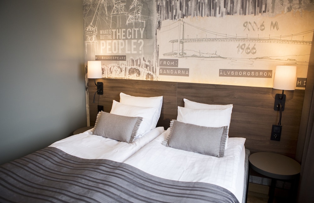 Room, 1 Queen Bed - Photo 2