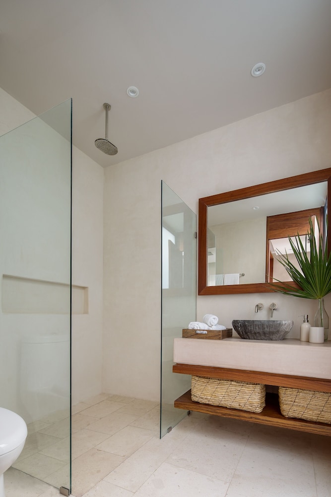 Luxury Apartment, 2 Bedrooms, Private Pool, Garden View - Photo 12
