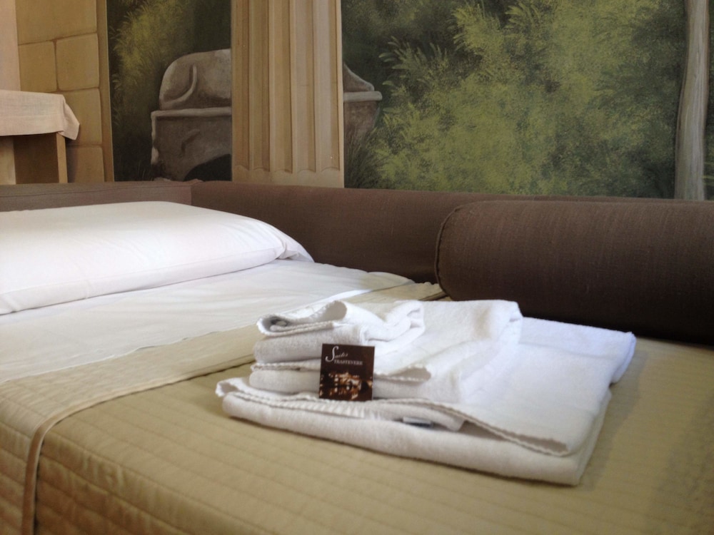 Economy Double or Twin Room (extra bed) photo 2