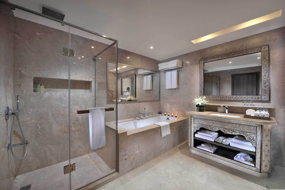 Luxury Villa, Private Pool, Sea View (Queen Bed)