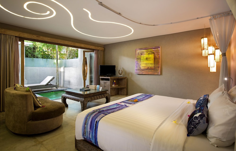 Two Bedroom Villa with Private Pool Free Benefit thumbnail 5
