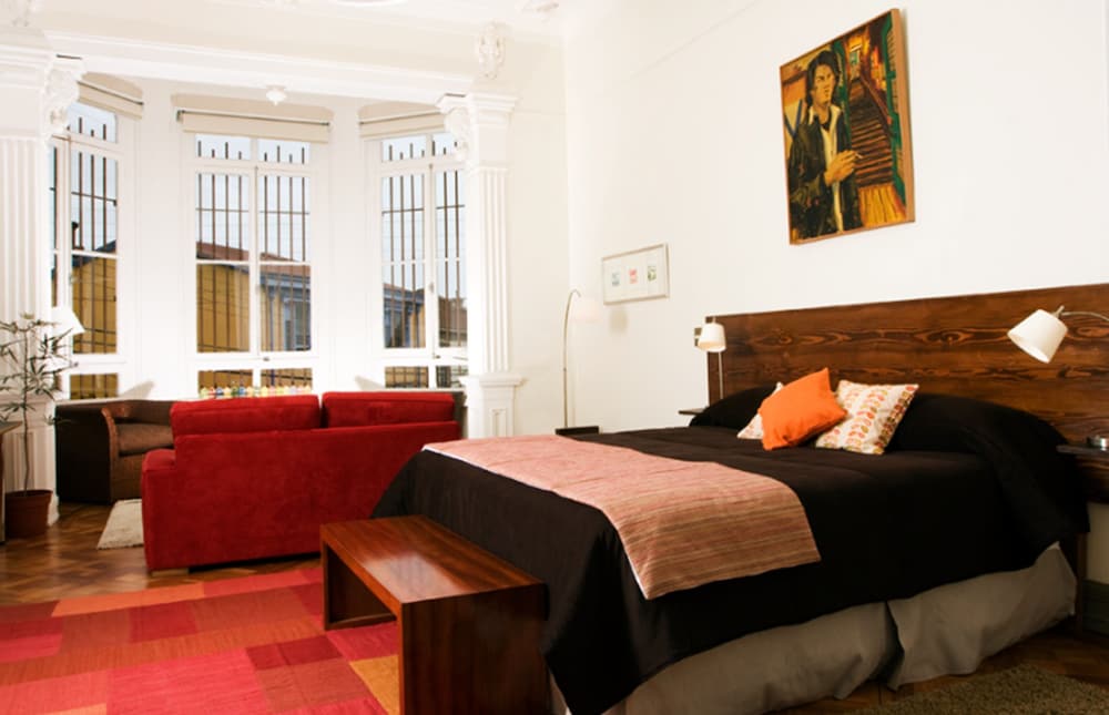 Deluxe Studio, 2 Bedrooms, Private Bathroom (Don Carlos) photo 1