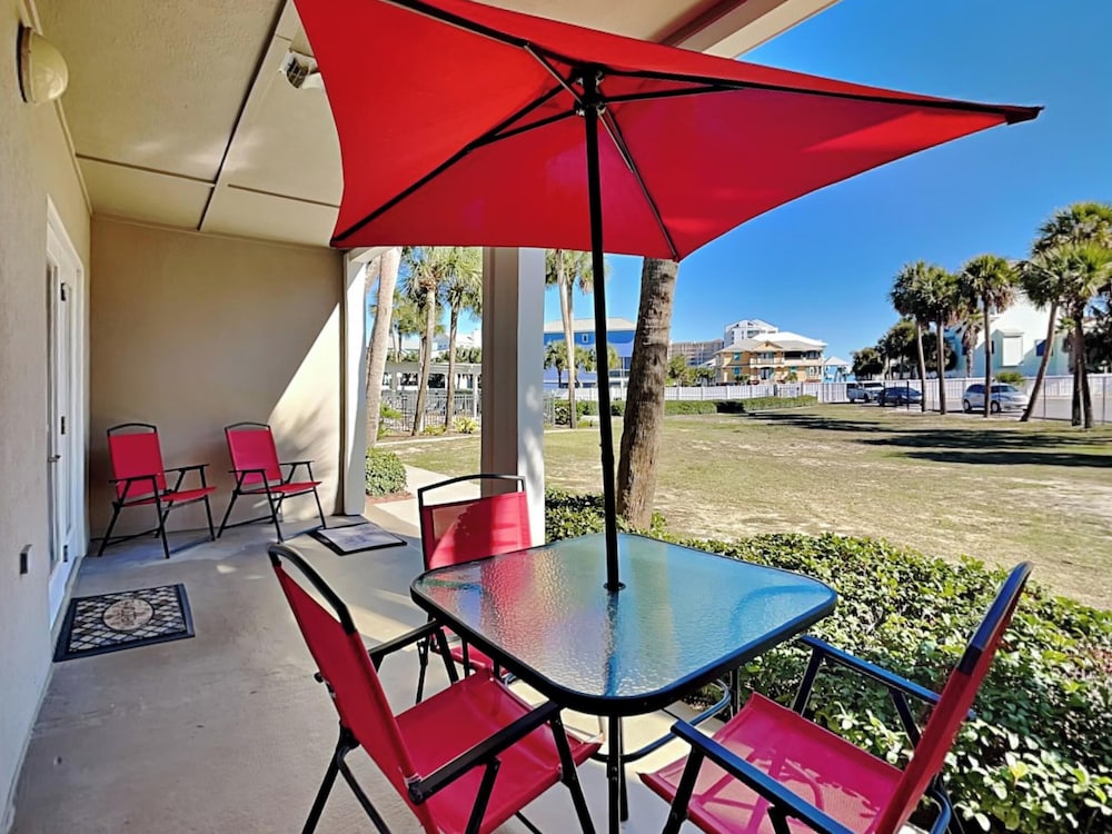 Condo, Multiple Beds, Kitchen, Garden View (#115 East - No Pets)