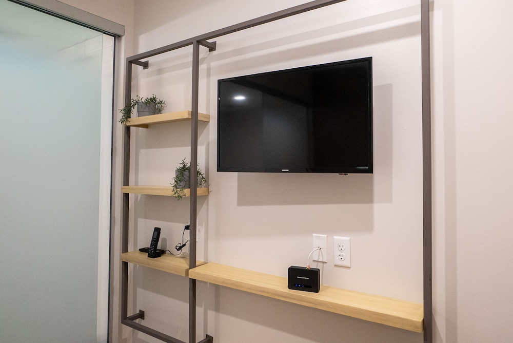 SOVA Accessible Room - Photo 3